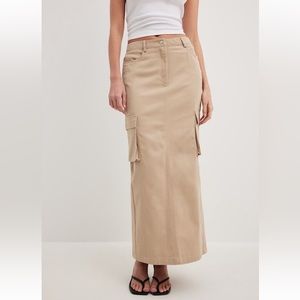 BRAND NEW NEVER WORN WITH TAGS maxi cargo skirt EU 32